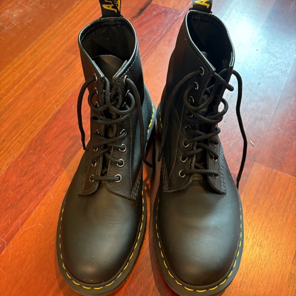 Doc Martens! - Picture 2 of 5